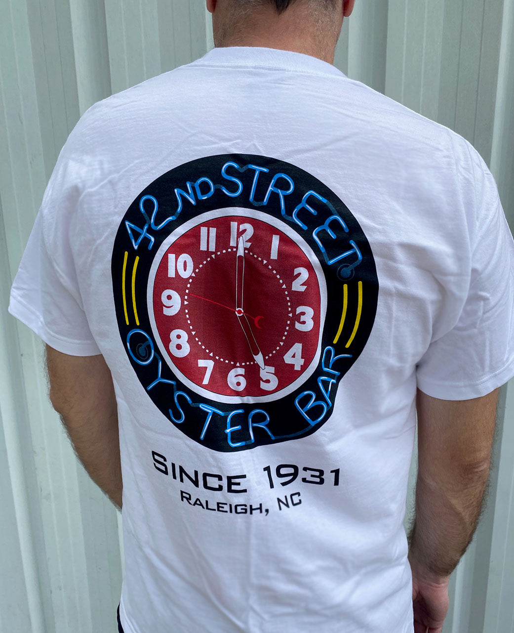 42nd St Oyster Bar Short Sleeve Clock T - White